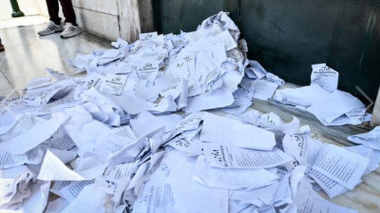 Παρέμβαση της ΚΝΕ στο Δήμο της Αθήνας για τα απαράδεκτα πρόστιμα κατά του ΚΚΕ