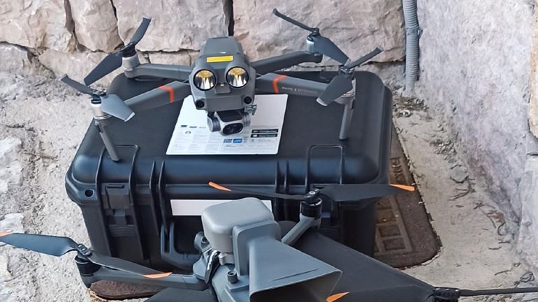 Με drone η εναέρια επιτήρηση του event της Louis Vuitton που έγινε στην Ελλάδα