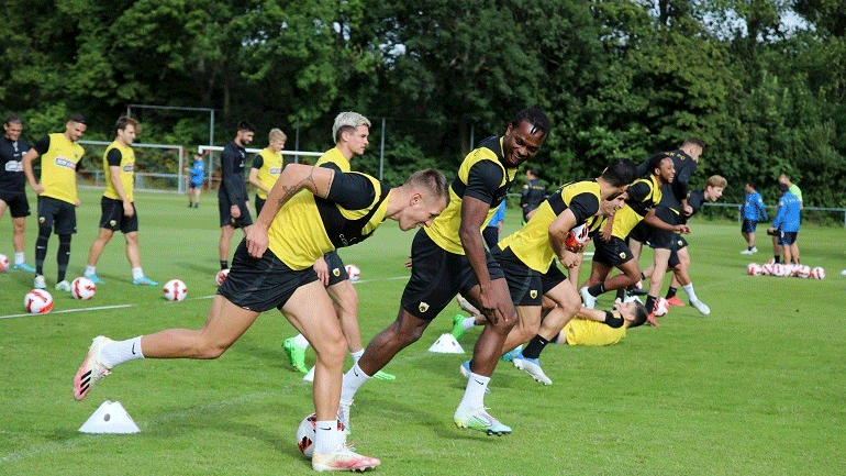 Με Λοκομοτίβα Ζάγκρεμπ το πρώτο φιλικό της ΑΕΚ