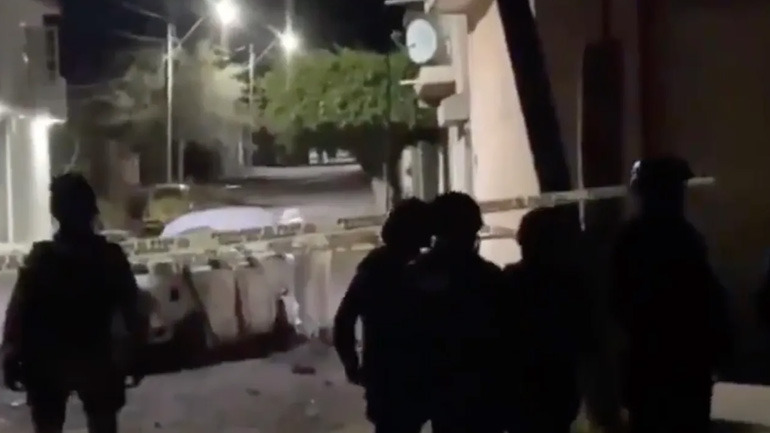 Τραυματίστηκαν τέσσερις αστυνομικοί από έκρηξη αυτοκινήτου-βόμβας στο Μεξικό