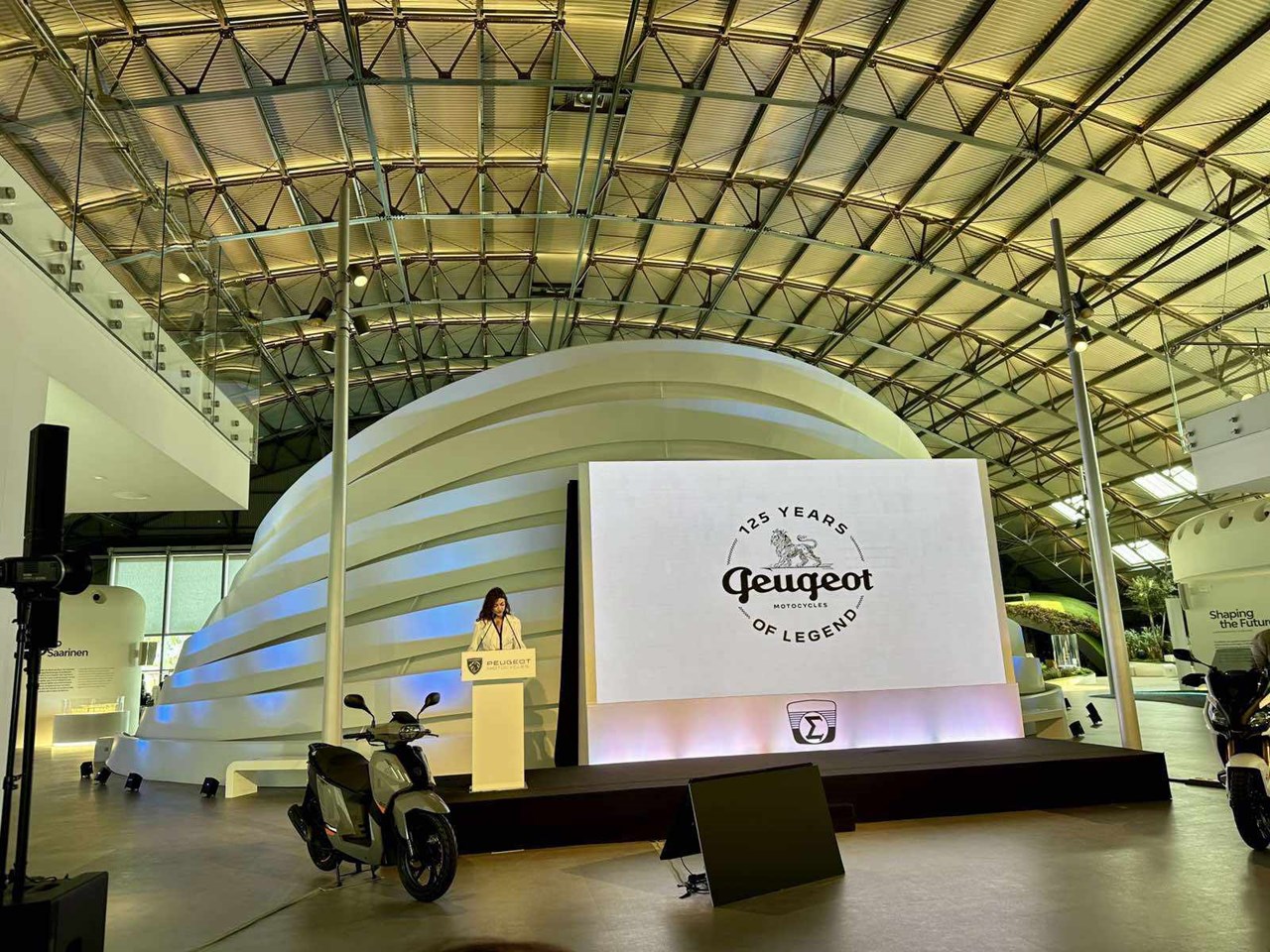 Την εκδήλωση άνοιξε η Μαρία Ξυτάκη, Μαρία Ξυτάκη, Corporate Affairs & Communications Manager του ομίλου επιχειρήσεων Σαρακάκης.