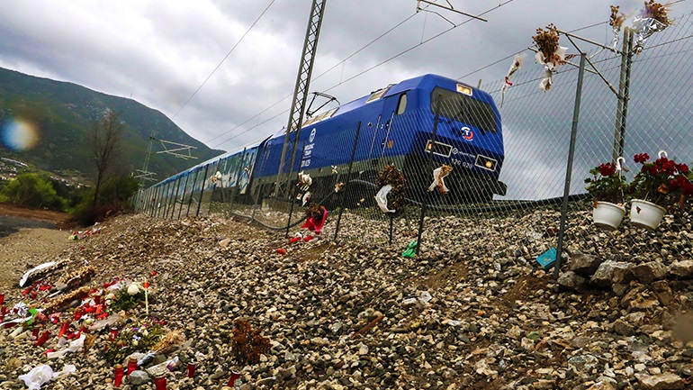 Δυστύχημα στα Τέμπη: Απολογούνται δύο γενικοί διευθυντές του ΟΣΕ