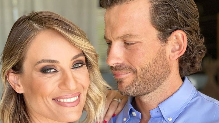 Ελεονώρα Μελέτη: Παντρεύτηκε με τον Θοδωρή Μαροσούλη με θρησκευτικό γάμο και βάφτισαν την κόρη τους