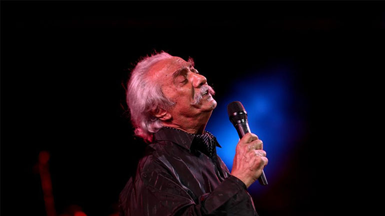 Ο  Κώστας Χατζής live στο Δημοτικό Θέατρο Ηλιούπολης