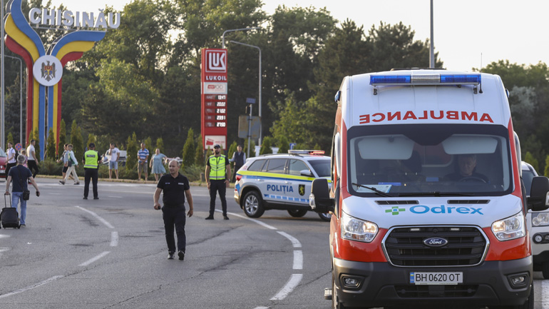 Μολδαβία: Σε κωματώδη κατάσταση νοσηλεύεται ο δράστης της επίθεσης στο αεροδρόμιο του Κισινάου