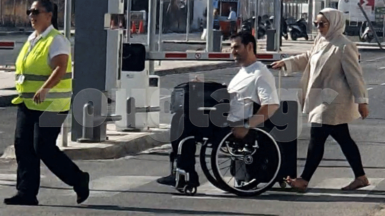 Ταλαιπωρία δίχως τέλος στο αεροδρόμιο Μυκόνου, λόγω του «χαρατσιού» στους επαγγελματίες οδηγούς