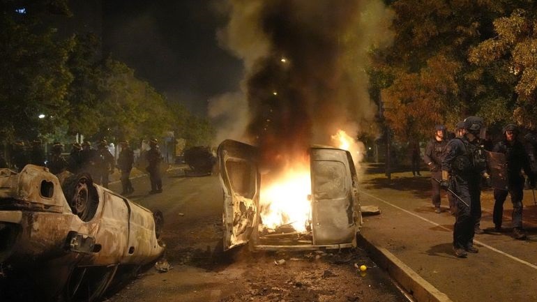 Το Ιράν ζητά από τη Γαλλία να «σταματήσει τη βίαιη μεταχείριση των πολιτών της»