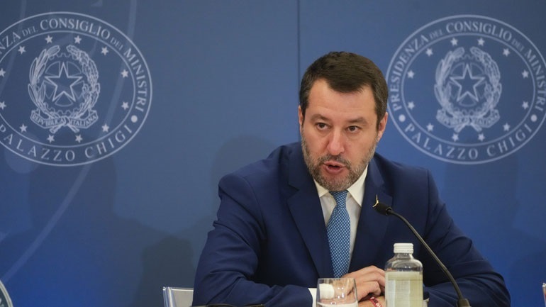 Σαλβίνι: Η Λέγκα ζητά τη δημιουργία ενός ενιαίου σπιτιού της κεντροδεξιάς στην Ευρώπη