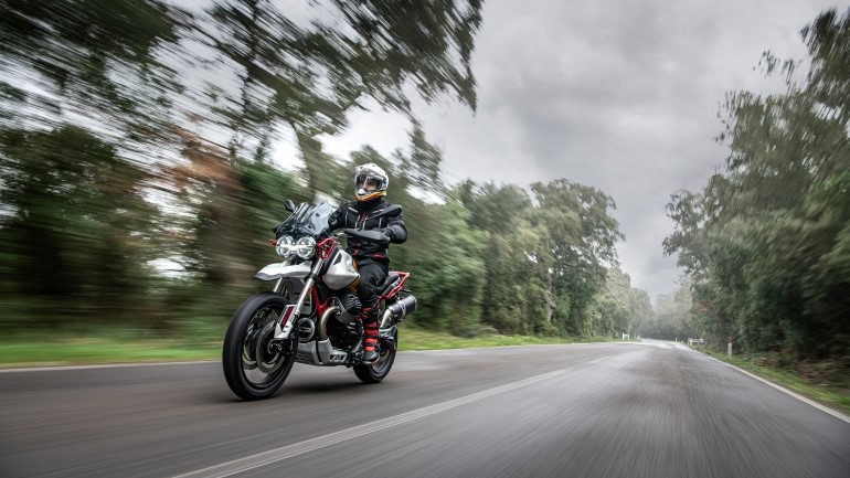 Η Moto Guzzi V85TT με άμεσο όφελος 800€