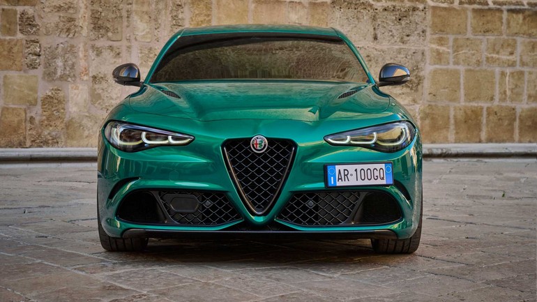 Alfa Romeo: Με 1.000 άλογα οι ηλεκτρικές εκδόσεις Quadrifoglio