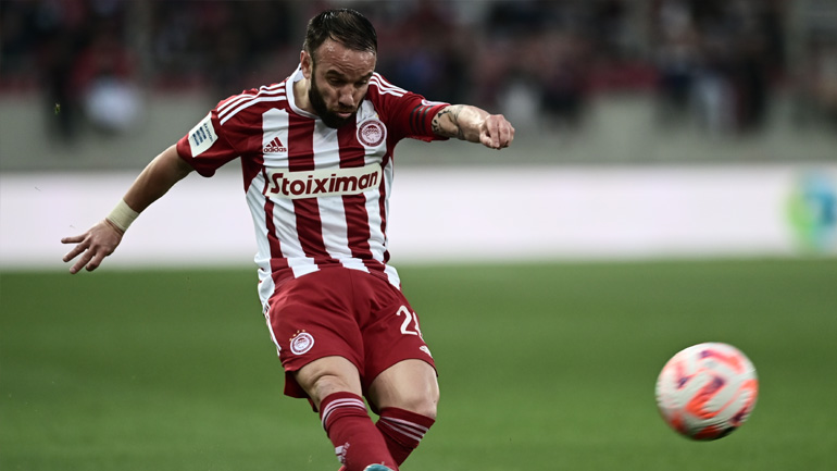 «Ο Βαλμπουενά έχει πρόταση από Ολυμπιακό να αναλάβει πόστο – Ο ίδιος δεν θέλει να αποσυρθεί…»