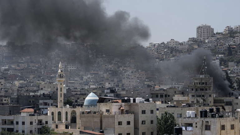 Νεκροί επτά Παλαιστίνιοι από επιδρομή του ισραηλινού στρατού στη Τζενίν Νεκροί επτά Παλαιστίνιοι από επιδρομή του ισραηλινού στρατού στη Τζενίν