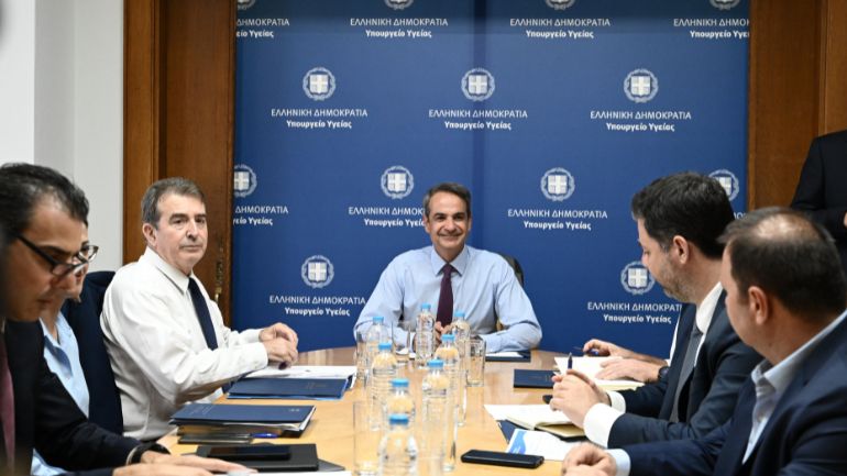 Στο υπουργείο Υγείας ο πρωθυπουργός Κυριάκος Μητσοτάκης