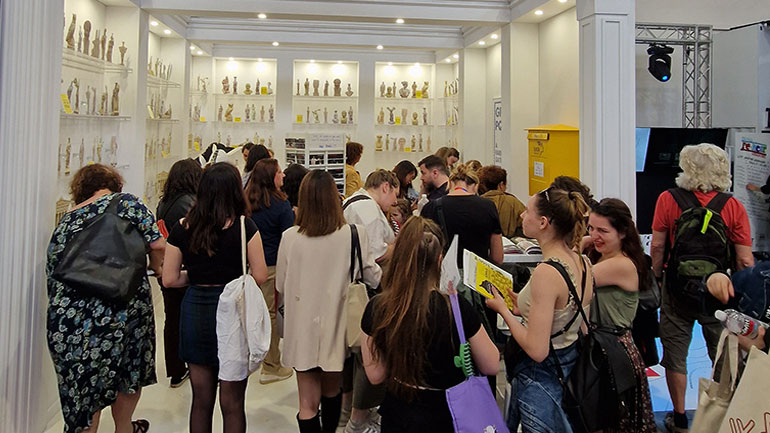 Οι Έλληνες σκηνογράφοι από την Πράγα στην Πειραιώς 260