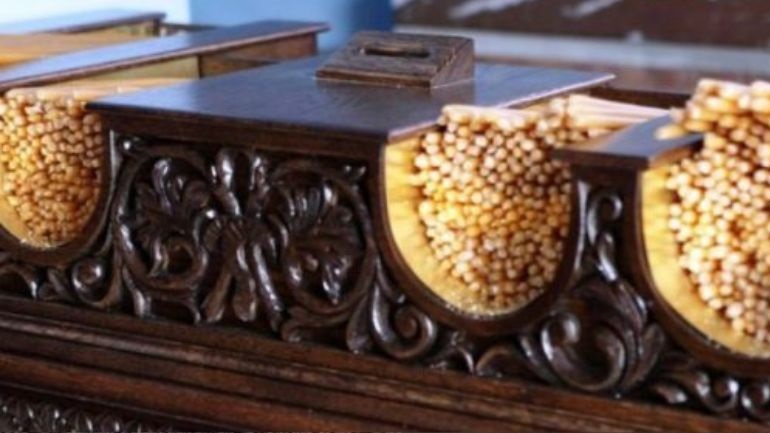 Ηράκλειο: Μπήκαν σε εκκλησία και… άδειασαν το παγκάρι