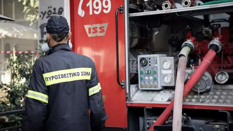 Πυρκαγιά σε εγκαταλελειμμένο κτήριο στη Λιοσίων