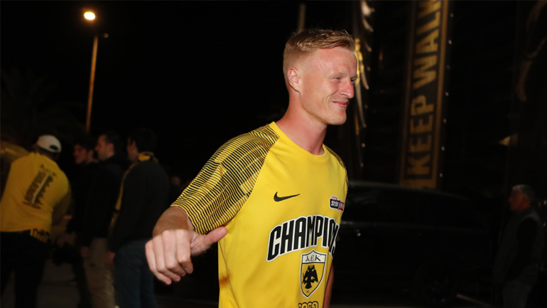 Γιόνσον: «Για να πάρεις Kύπελλο με 10 παίκτες πρέπει να κάνει έξτρα δυο χιλιόμετρα ο καθένας!»