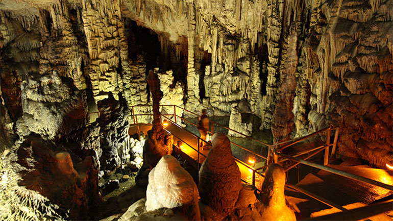 Οροπέδιο Λασιθίου: Ανοιχτό μέχρι το βράδυ το Δικταίον Άντρον