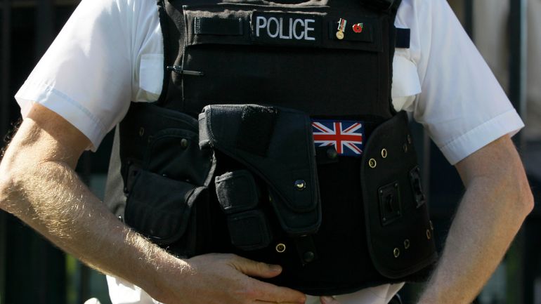 Αυτοκίνητο έπεσε πάνω σε σχολείο στο Γουίμπλεντον – 7 παιδιά και 2 ενήλικες τραυματίστηκαν Αυτοκίνητο έπεσε πάνω σε σχολείο στο Γουίμπλεντον – 7 παιδιά και 2 ενήλικες τραυματίστηκαν