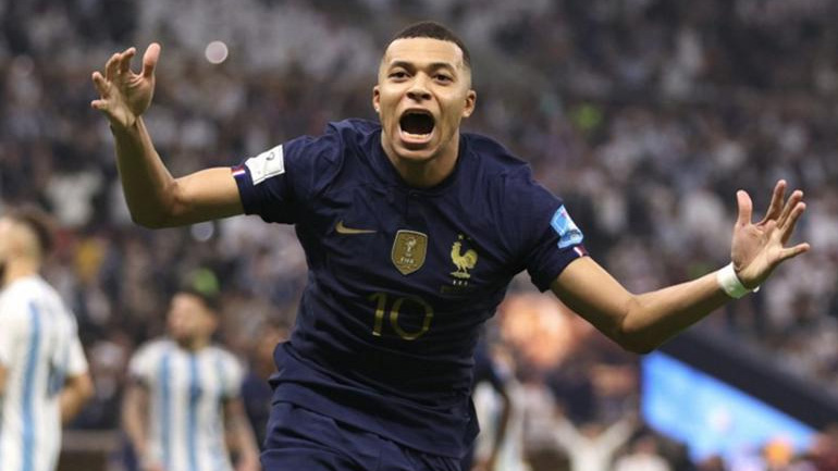 Ρεάλ Μαδρίτης: Έχει συμφωνήσει με τον Εμπαπέ για 50 εκατ. τον χρόνο – Στο 1 δισεκατομμύριο η ρήτρα