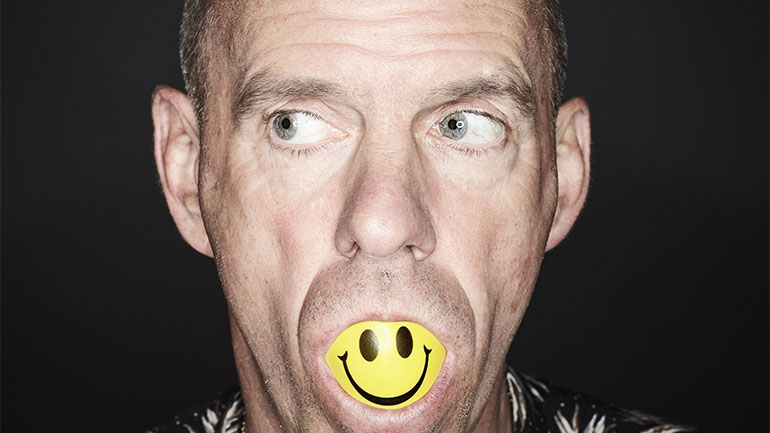 O Fatboy Slim υπόσχεται το μεγαλύτερο πάρτι του καλοκαιριού