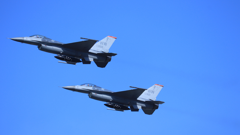 Η Ρουμανία εκπαιδεύει Ουκρανούς πιλότους στα F-16 Η Ρουμανία εκπαιδεύει Ουκρανούς πιλότους στα F-16