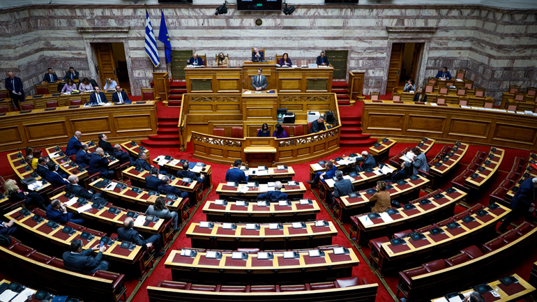 Αντίστροφη μέτρηση για την ψήφο εμπιστοσύνης στη Βουλή