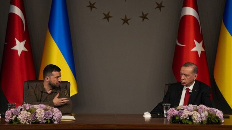 Ερντογάν: Η Ουκρανία «αξίζει» να ενταχθεί στο ΝΑΤΟ – Nα συνεχιστούν οι ειρηνευτικές συνομιλίες