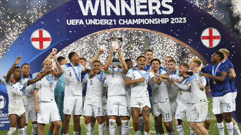 EURO U21: Πρωταθλήτρια Ευρώπης η Αγγλία, 1-0 την Ισπανία στον τελικό – Aπέκρουσε πέναλτι ο τερματοφύλακας των «τριών λιονταριών» στις καθυστερήσεις