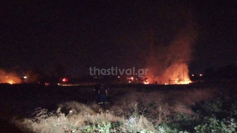 Μεγάλη φωτιά κατασβέστηκε τα ξημερώματα άνωθεν του περιφερειακού Θεσσαλονίκης