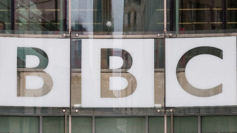 Έρευνα του BBC έπειτα από την καταγγελία κατά παρουσιαστή για πορνογραφία ανηλίκου