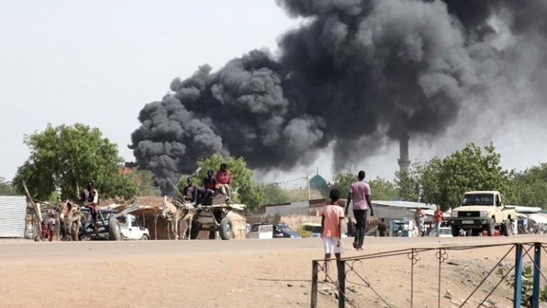 Πόλεμος στο Σουδάν: Τουλάχιστον 22 άμαχοι νεκροί, δεκάδες τραυματίες σε αεροπορικά πλήγματα