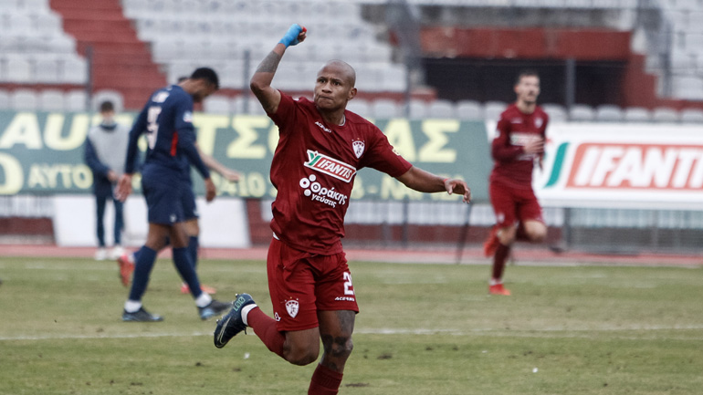 Ενισχύθηκε με τον Ακούνια η Λαμία