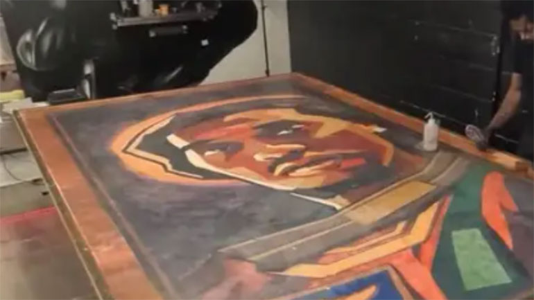 Ρεκόρ Γκίνες:  Καλλιτέχνες δημιούργησαν το μεγαλύτερο τατουάζ, το οποίο απεικονίζει τον Takeoff