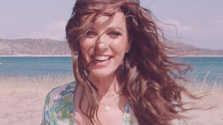 «Μια Εκδρομή»: Ένα νέο τραγούδι από τη Φωτεινή Δάρρα