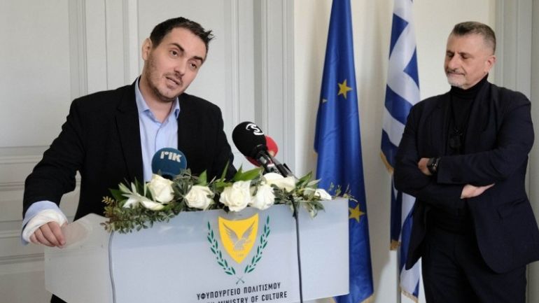 Επιστολή παραίτησης υποβάλλει ο υφυπουργός Πολιτισμού, Μιχάλης Χατζηγιάννης