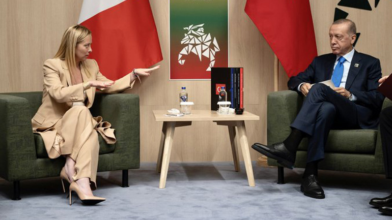 Συνάντηση Μελόνι – Ερντογάν στο περιθώριο της Συνόδου του ΝΑΤΟ