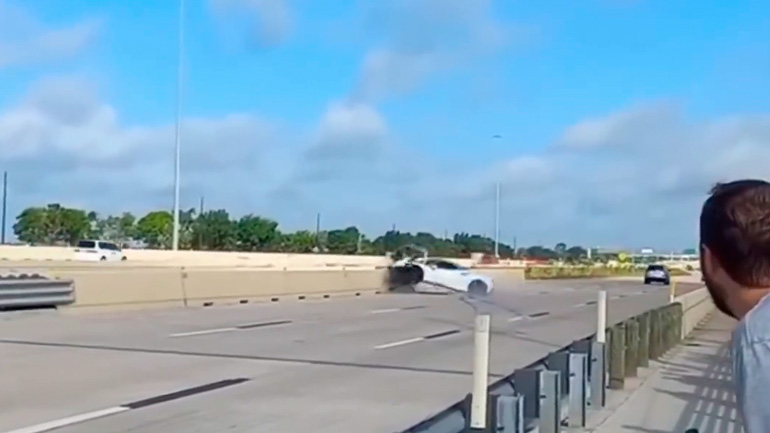 Πάει η Ferrari, πάει και ο εγωισμός του – Τράκαρε φεύγοντας από συγκέντρωση με supercars