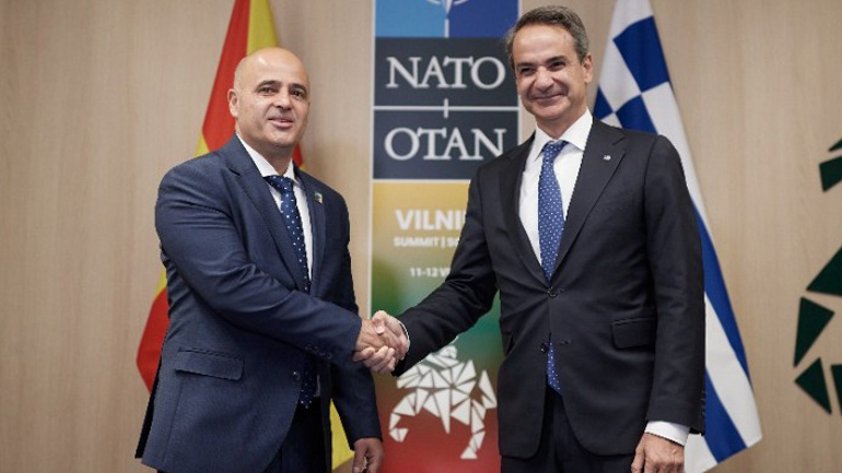 Σύνοδος ΝΑΤΟ: Συνάντηση Μητσοτάκη με τον Ντ. Κοβάτσεφκι – Βούληση εμβάθυνσης των διμερών σχέσεων