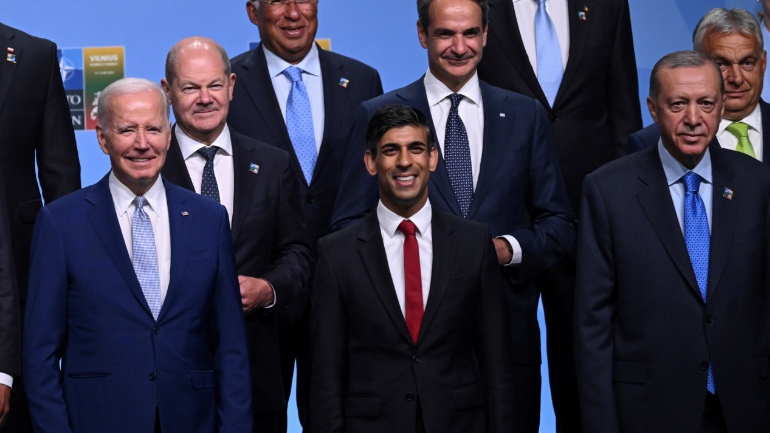 Σαφής αναφορά στη Συνθήκη του Μοντρέ στο κοινό ανακοινωθέν της Συνόδου του ΝΑΤΟ