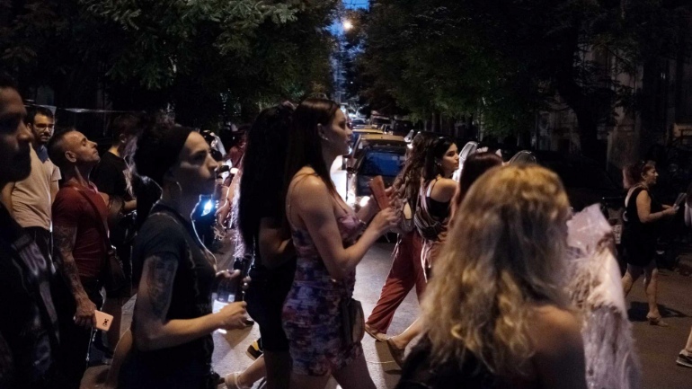 Άγρια δολοφονία στον Άγ. Παντελεήμονα: Πορεία διαμαρτυρίας στην πλατεία Βικτωρίας