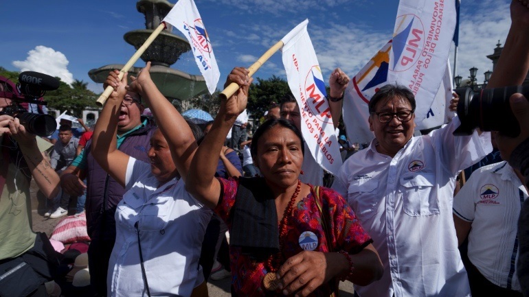Προεδρικές εκλογές – Γουατεμάλα: Επίσημο το αποτέλεσμα του 1ου γύρου, η δικαιοσύνη αναστέλλει τη λειτουργία του 2ου κόμματος