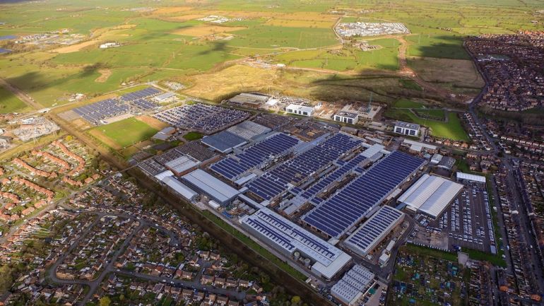 Η Bentley συμπλήρωσε δέκα χρόνια λειτουργίας με ηλιακή ενέργεια στο “Dream factory”