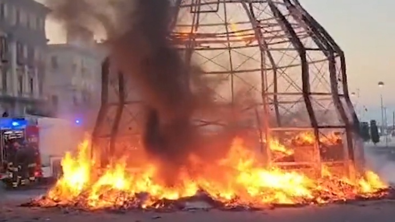 Καταστράφηκε από εμπρηστική ενέργεια η «Αφροδίτη των κουρελιών» στη Νάπολη