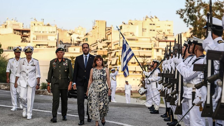 Παρουσία της Προέδρου της Δημοκρατίας ο εορτασμός της επετείου του Κινήματος του Ναυτικού στη Σχολή Ναυτικών Δοκίμων