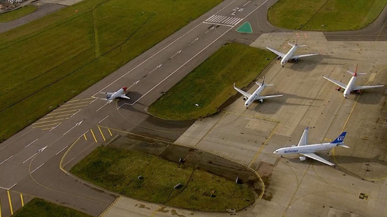 Βρετανία: Οι σχεδιαζόμενες απεργίες στο αεροδρόμιο Γκάτγουικ μπορεί να πλήξουν τις θερινές διακοπές