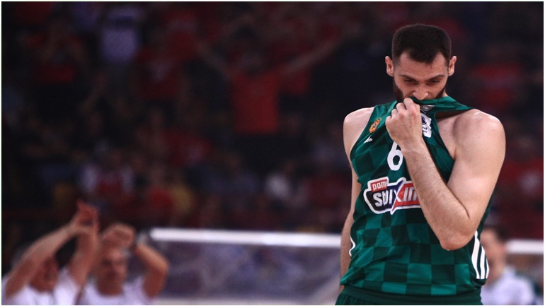 Όξω, Παπαγιάννη, απ’ το «Ο.Α.Κ.Α.»