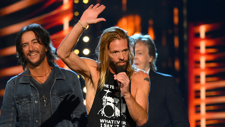 Η αφιερωμένη στον Τέιλορ Χόκινς συναυλία των Foo Fighters υποψήφια για Emmy