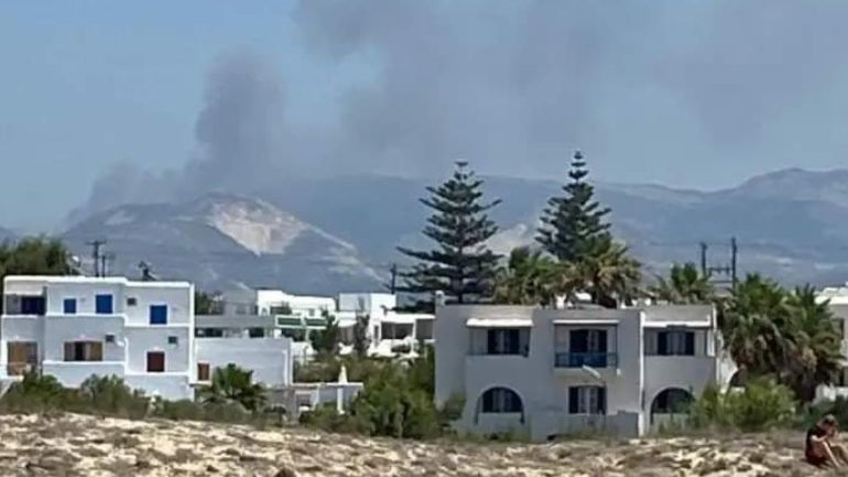 Πυρκαγιά σε χαμηλή βλάστηση στην Κεραμωτή Νάξου