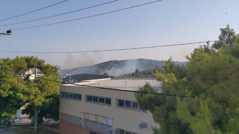 Πυρκαγιά σε χορτολιβαδική έκταση στο Πικέρμι Πυρκαγιά σε χορτολιβαδική έκταση στο Πικέρμι